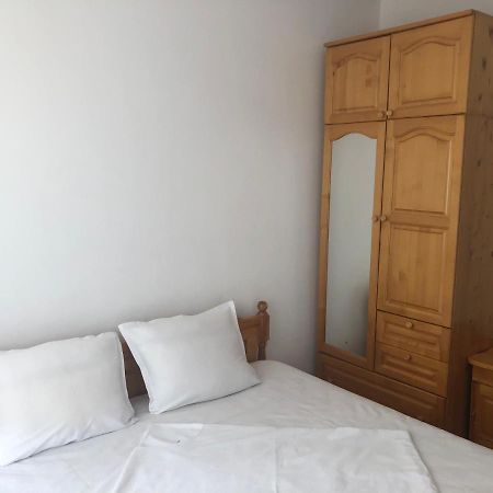 Guest House Vientes Ντέβιν Εξωτερικό φωτογραφία